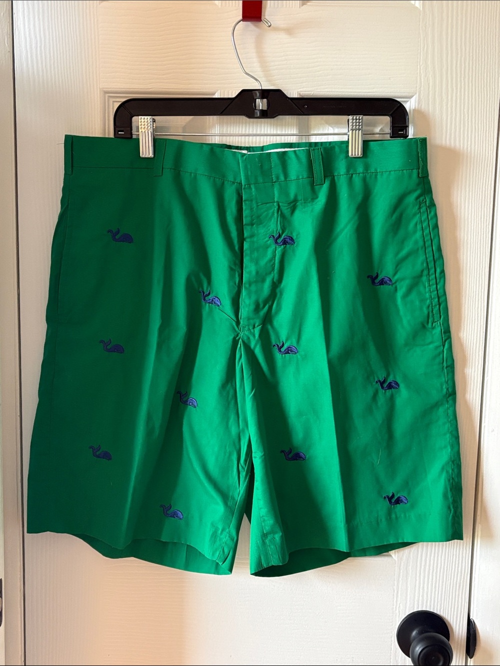 Murray’s Toggery Shop Nantucket NWT Green Embroidered Whale Shorts 36